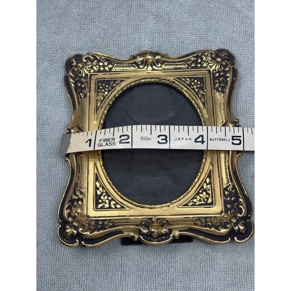 Vintage Ornate Gold and Black Floral Scrollwork Oval Picture Frame